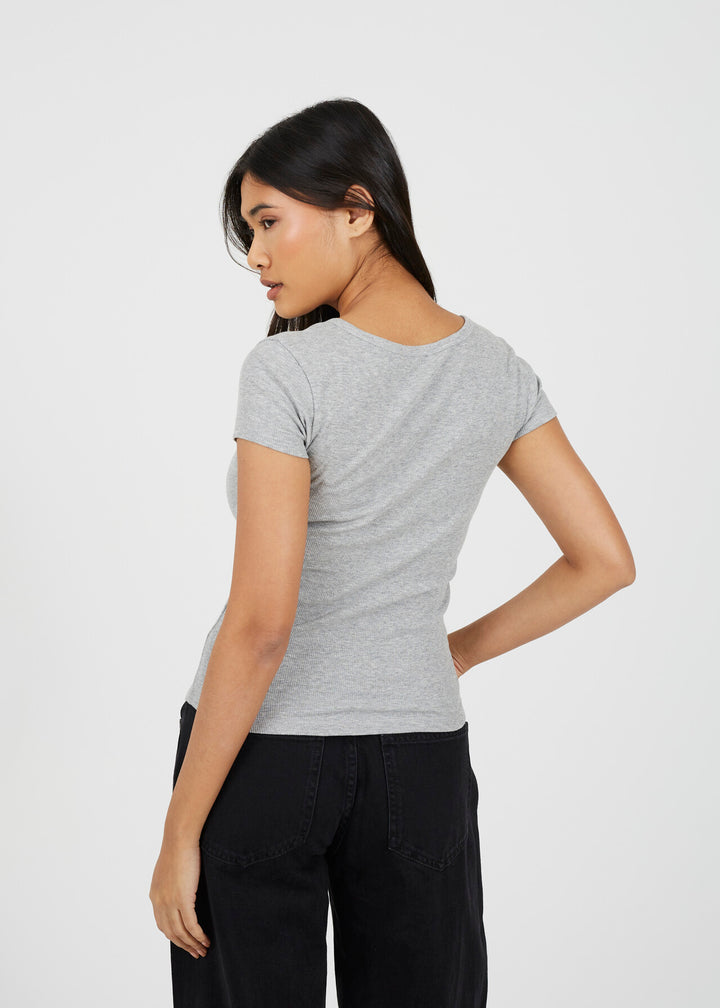 QUARTER BUTTON SHORT SLEEVE T-SHIRT