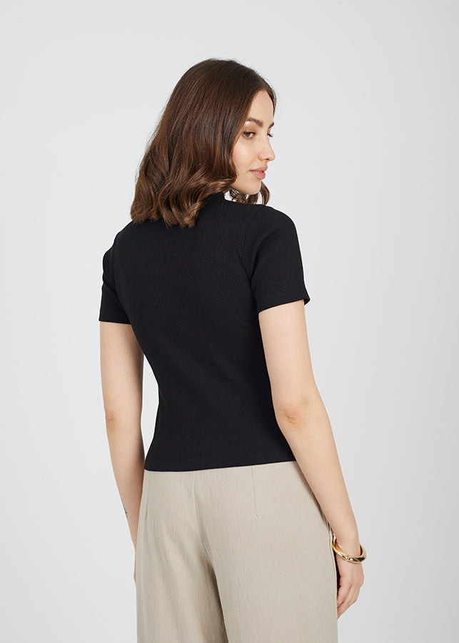 SHORT SLEEVED POLO TOP