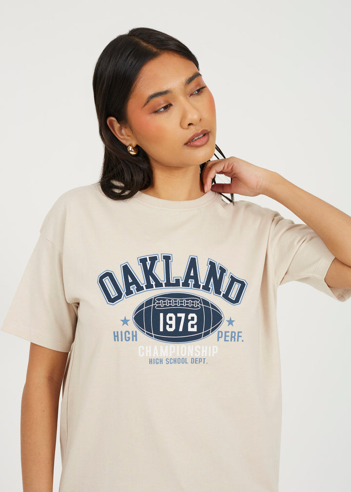 'OAKLAND' GRAPHIC RELAXED FIT T-SHIRT, TOFU