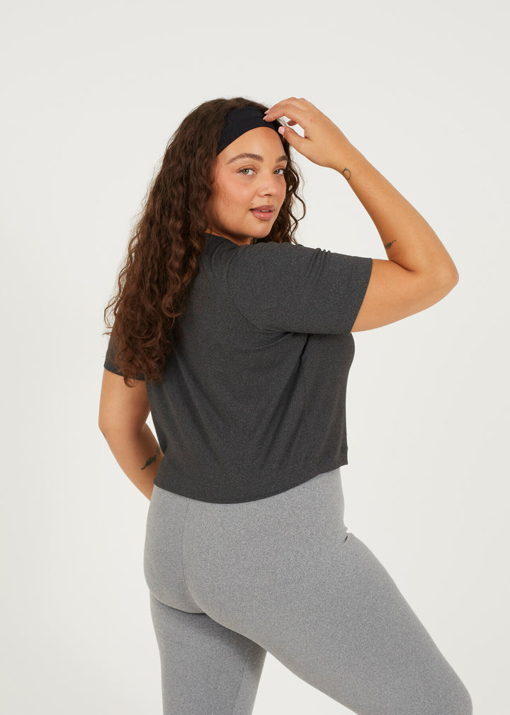 PLUS SIZE MONOCHROME CROPPED CREW NECK T-SHIRT