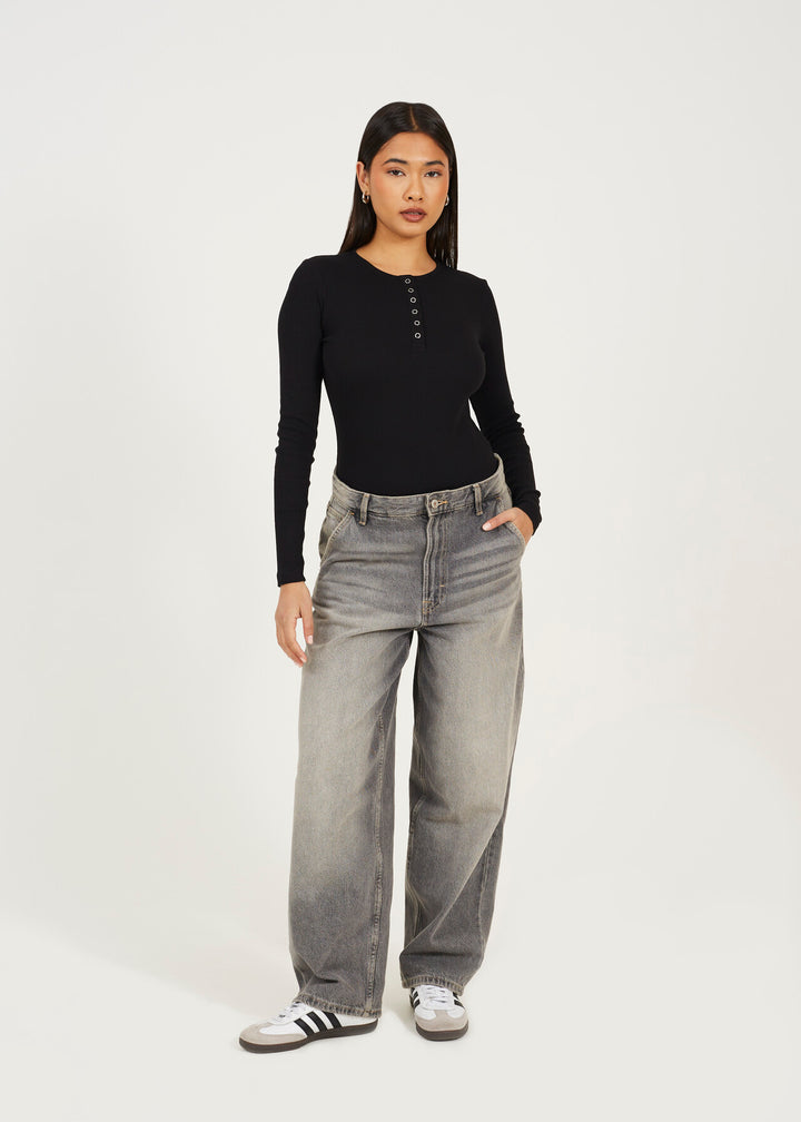 LONG SLEEVE SCOOP NECK QUARTER POPPER RIBBED BODYSUIT