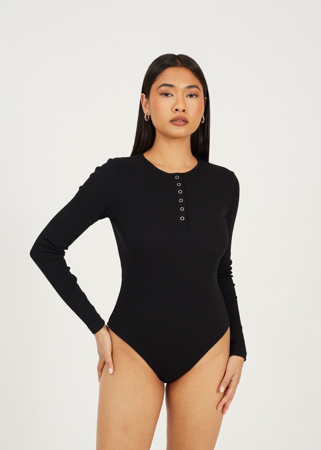 LONG SLEEVE SCOOP NECK QUARTER POPPER RIBBED BODYSUIT