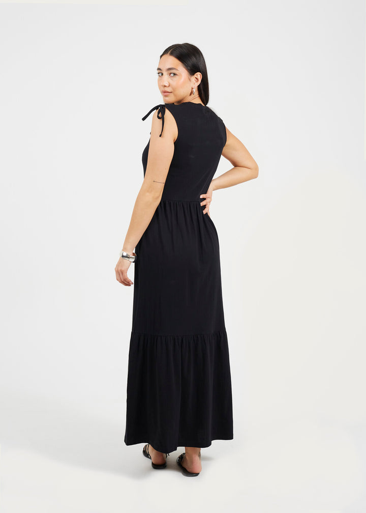 CREW NECK MAXI DRESS  WITH RUCHED SHOULDER DETAIL, BLACK