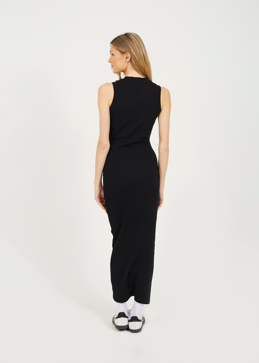 CREW NECK SLEEVELESS  RIBBED MAXI DRESS, BLACK