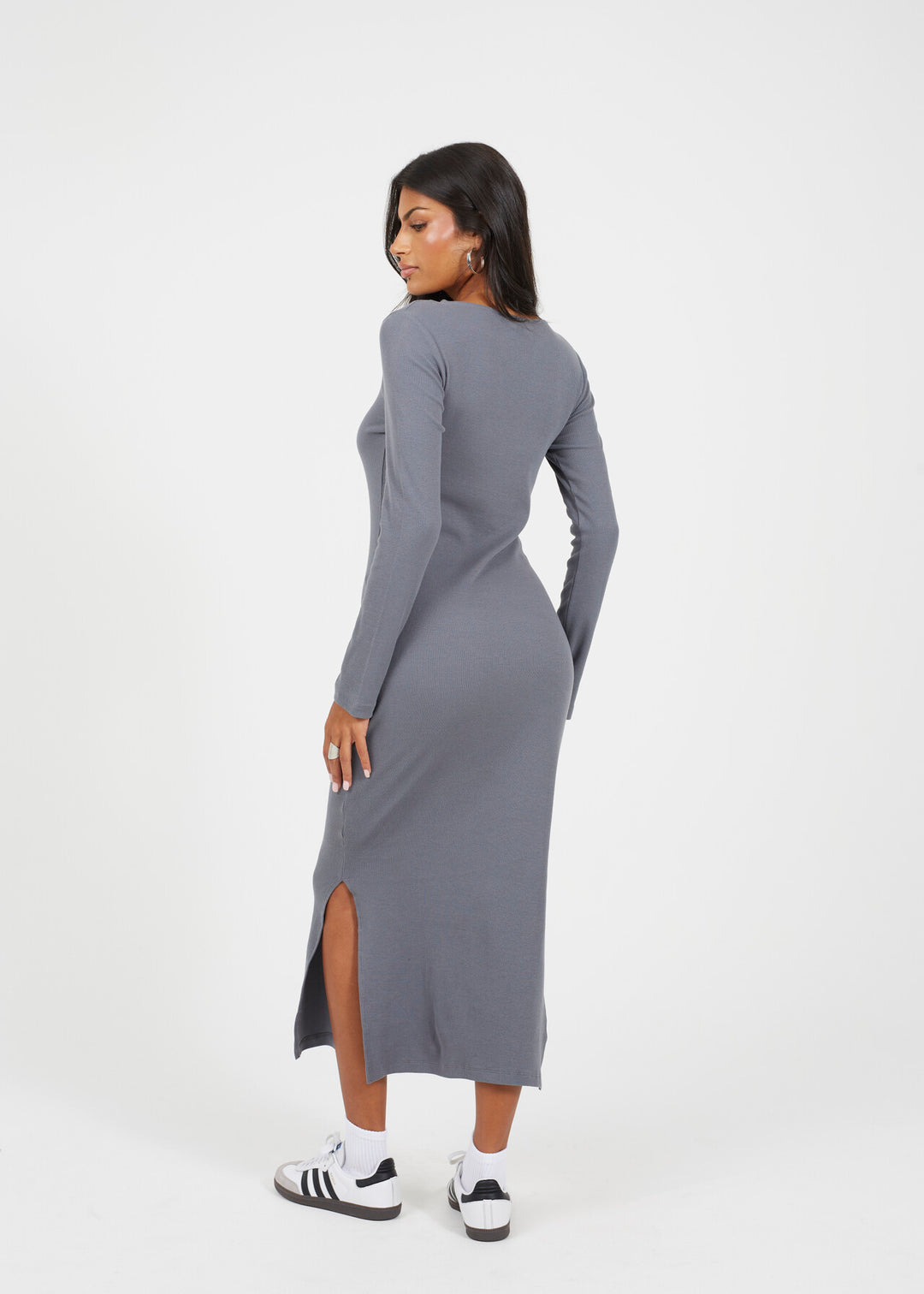 LONG SLEEVE RIBBED MAXI DRESS WITH SLIT DETAIL