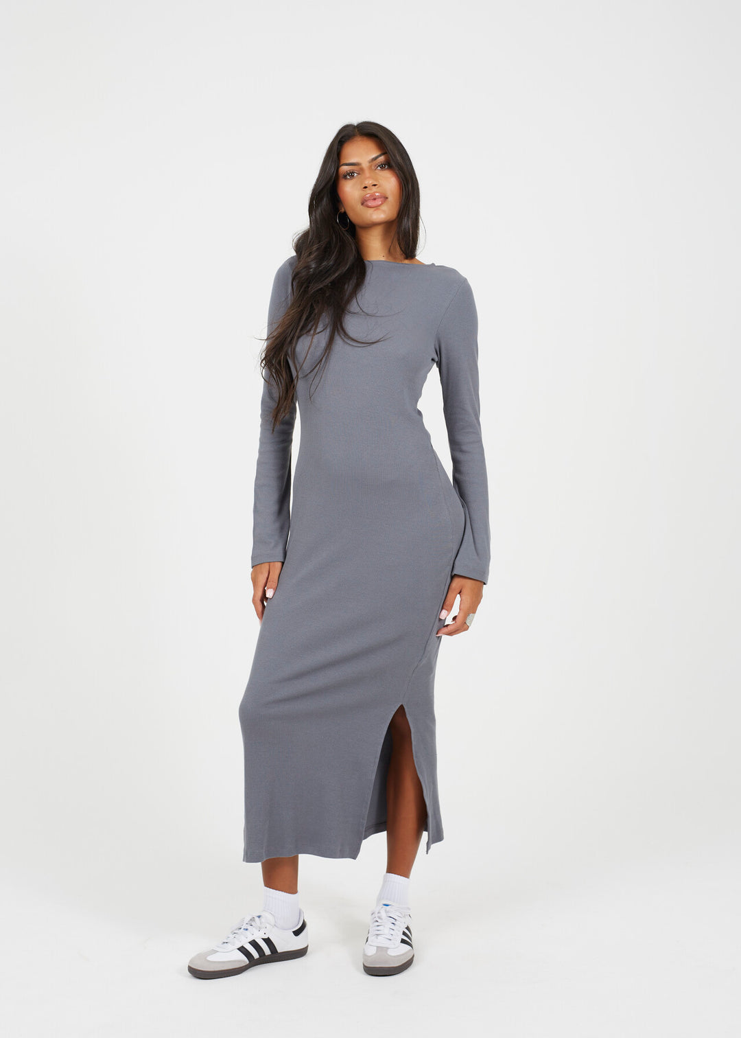 LONG SLEEVE RIBBED MAXI DRESS WITH SLIT DETAIL