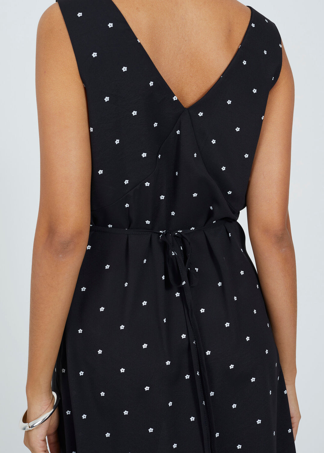 V NECK BIAS CUT  MIDI FLORAL PRINT DRESS