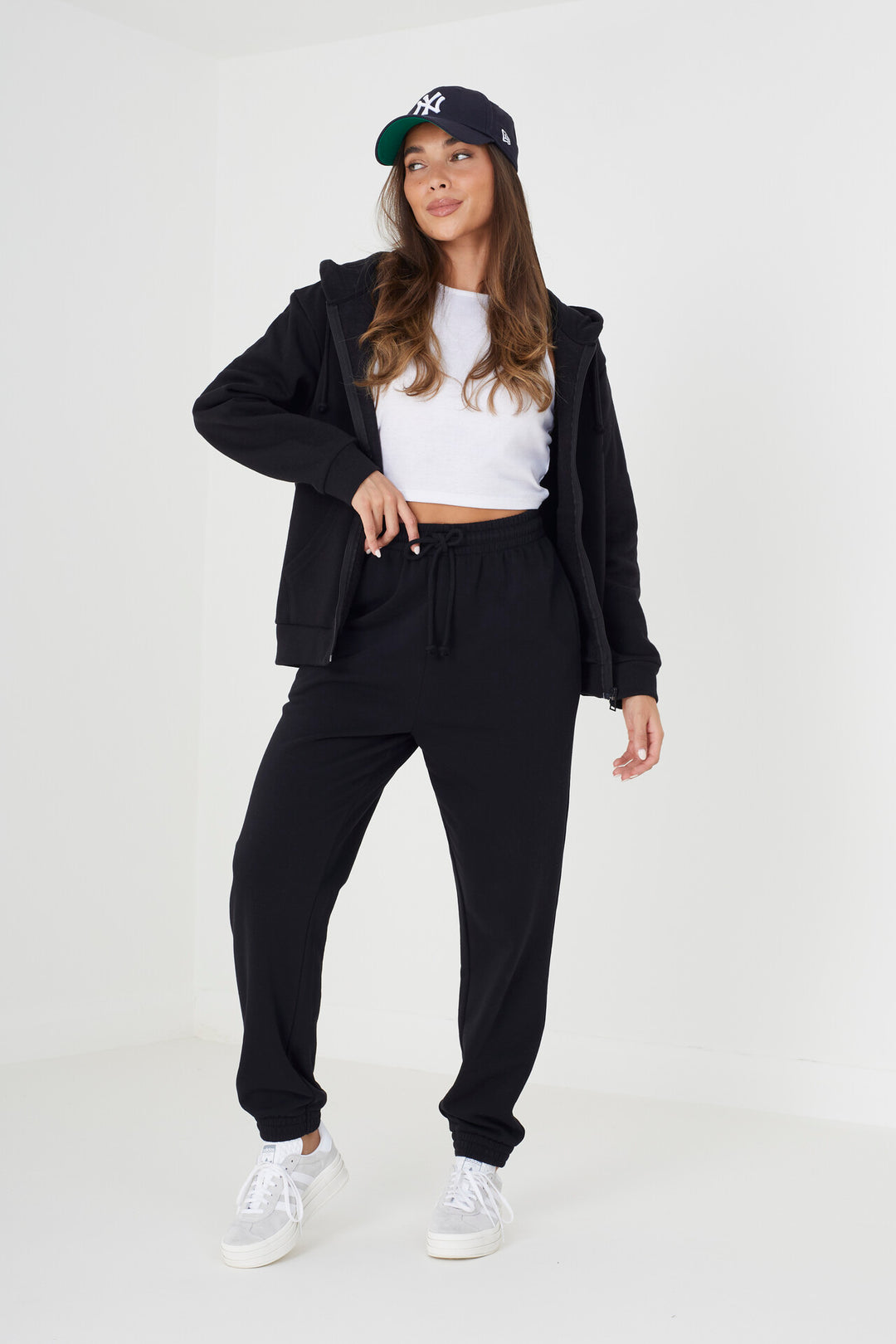 BLACK CUFFED DRAWSTRING JOGGING BOTTOMS