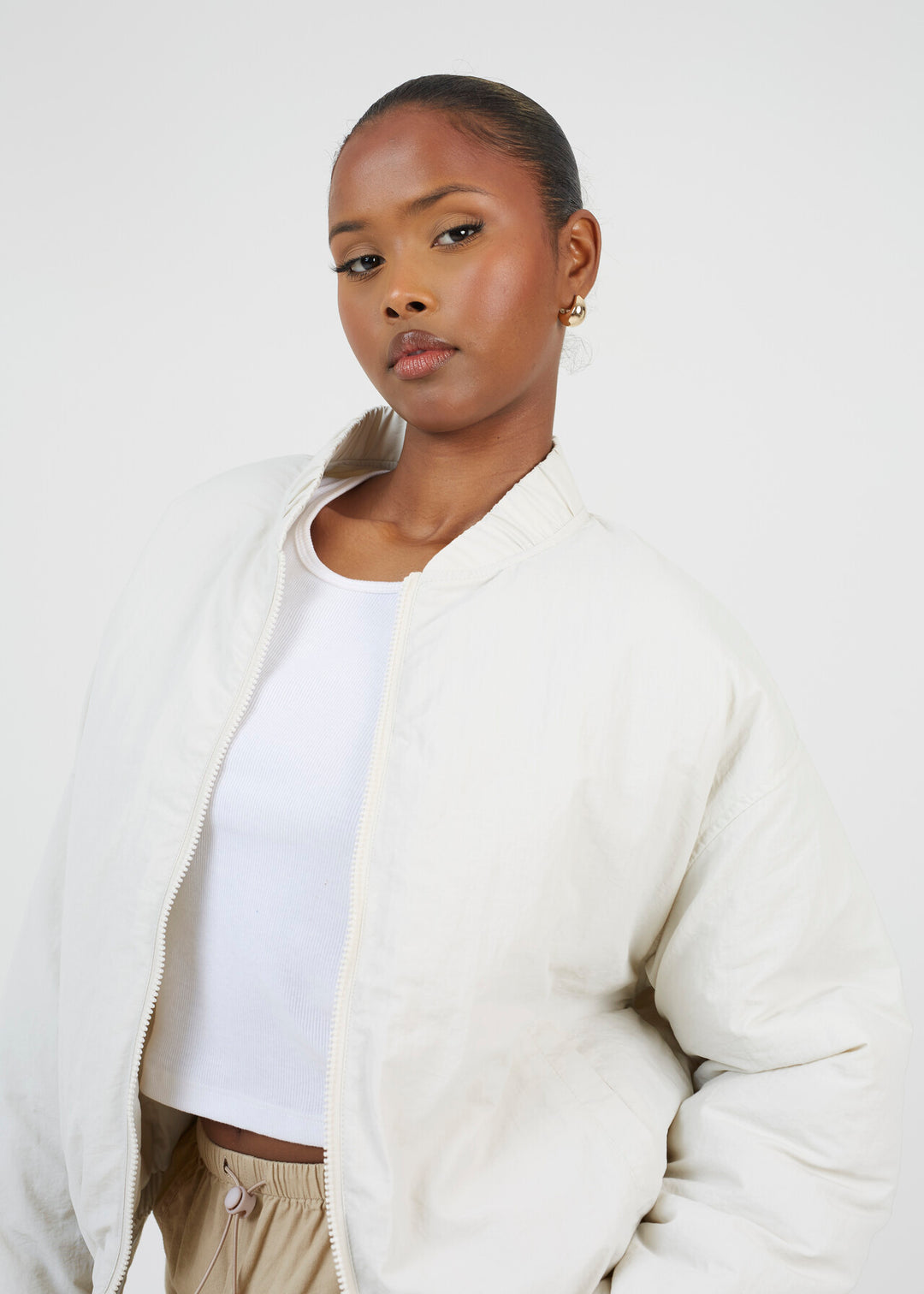 SHORT ELASTICATED JACKET, STONE