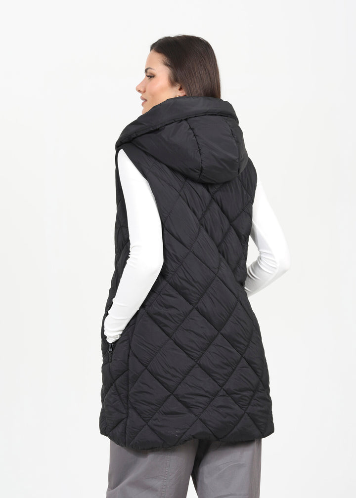 DIAMOND QUILTED HOODED GILET