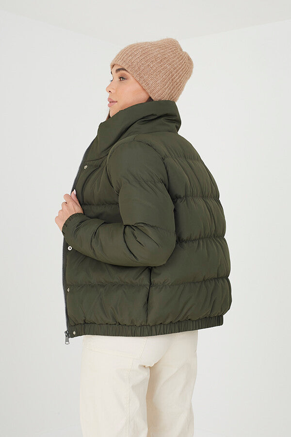 KHAKI HIGH COLLAR SNAP DETAIL PUFFER JACKET