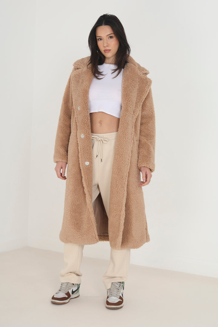 MAXI LENGTH SHORT PILE FAUX FUR JACKET