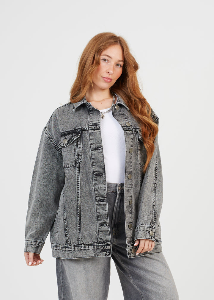 OVERSIZED, BOYFRIEND FIT DENIM JACKET CHARCOAL