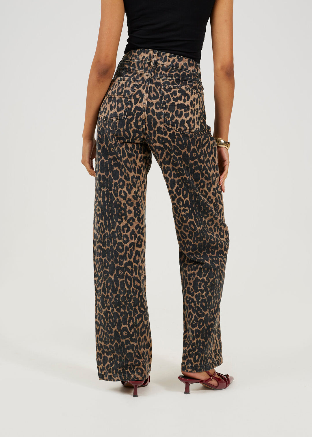 WIDE LEG LEOPARD PRINT JEANS
