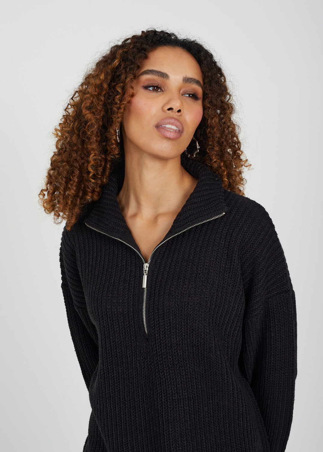 BLACK TUNIC LENGTH FISHRMAN KNIT JUMPER WITH ZIP