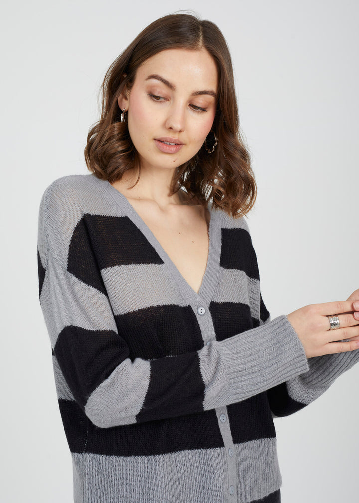 LOOSE KNIT STRIPE CARDIGAN, GREY & BLACK