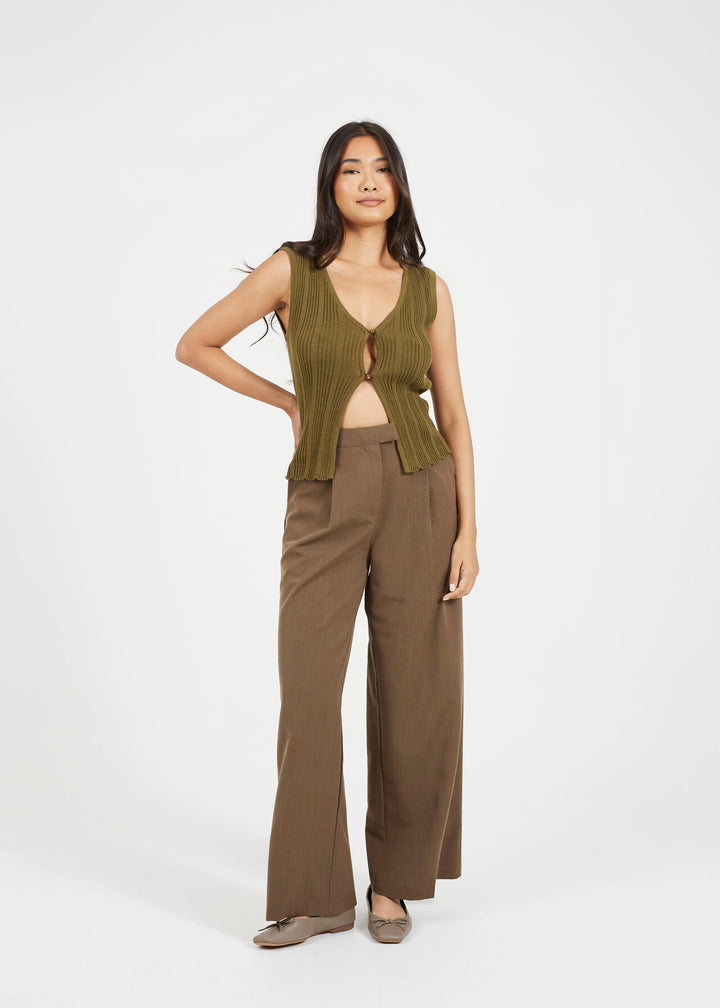FINE KNIT SLEEVELESS WAISTCOAT, KHAKI
