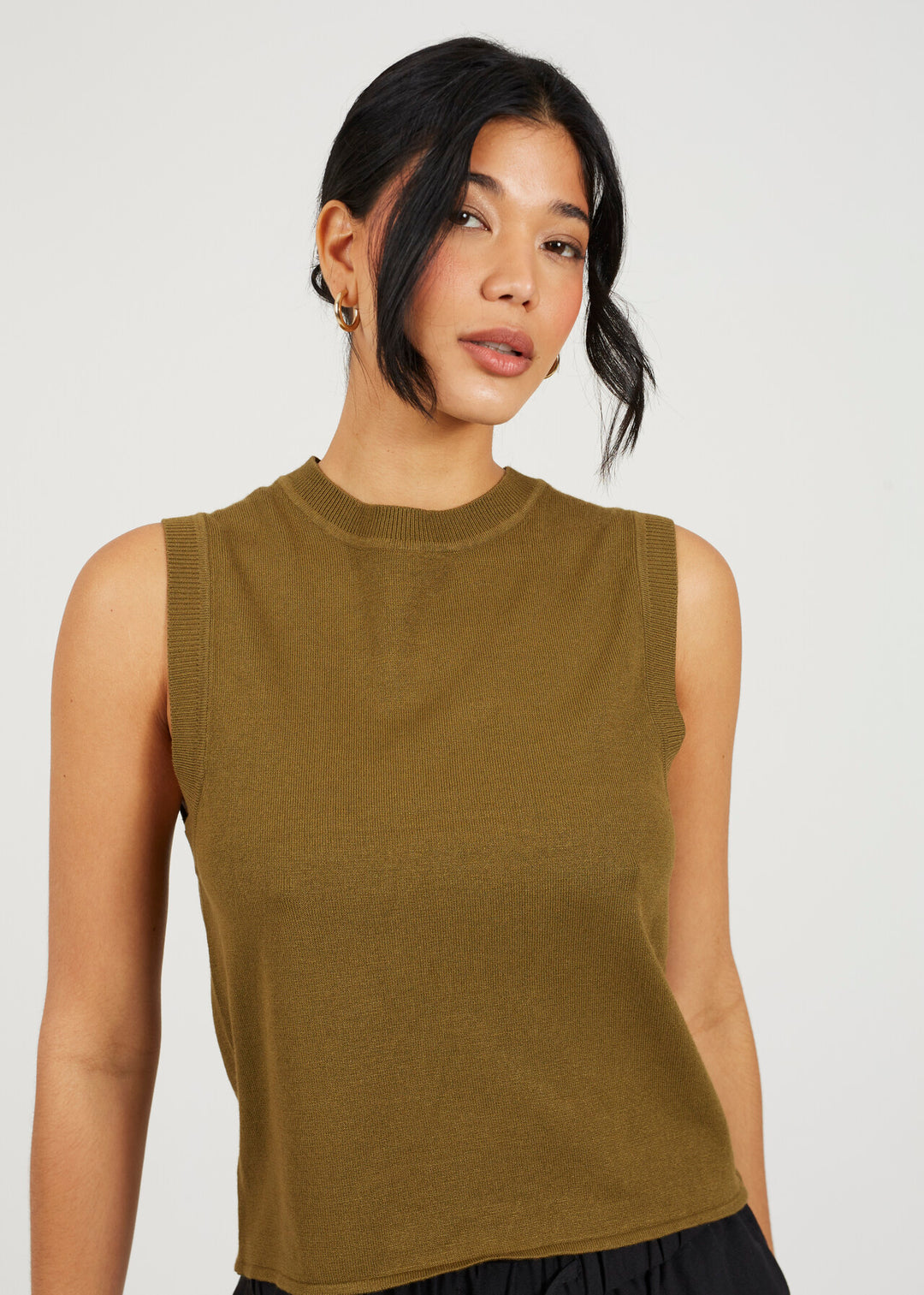 CREW NECK KNITTED TANK TOP, KHAKI
