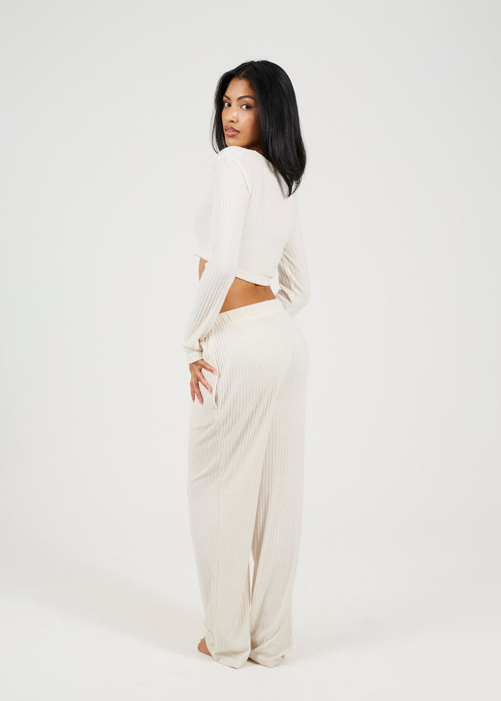 IVORY RIBBED TWO PIECE LOUNGEWEAR SET