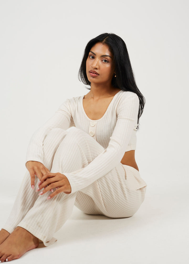 IVORY RIBBED TWO PIECE LOUNGEWEAR SET