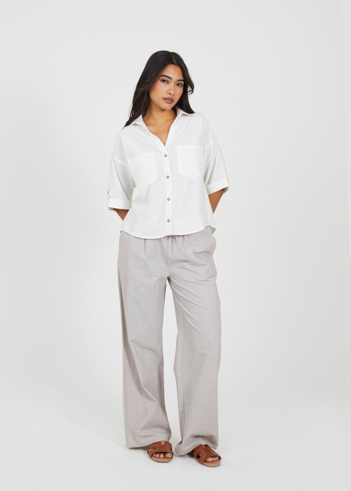 SHORT SLEEVE BUTTON DOWN SHIRT, WHITE