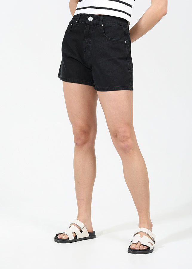 BLACK SOLID WASH DENIM SHORTS