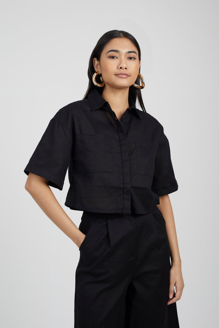 SAND SHORT SLEEVE CROPPED PATCH POCKET SHIRT