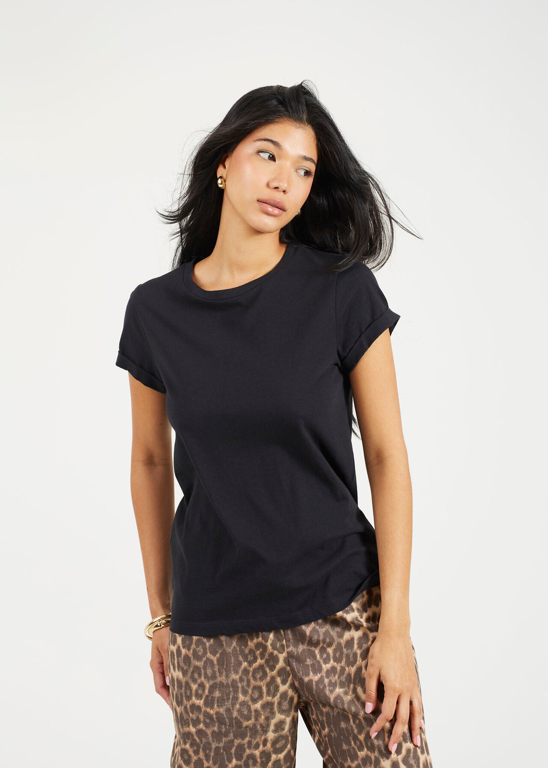 BLACK ROLL UP CUFF DETAIL CREW NECK T-SHIRT