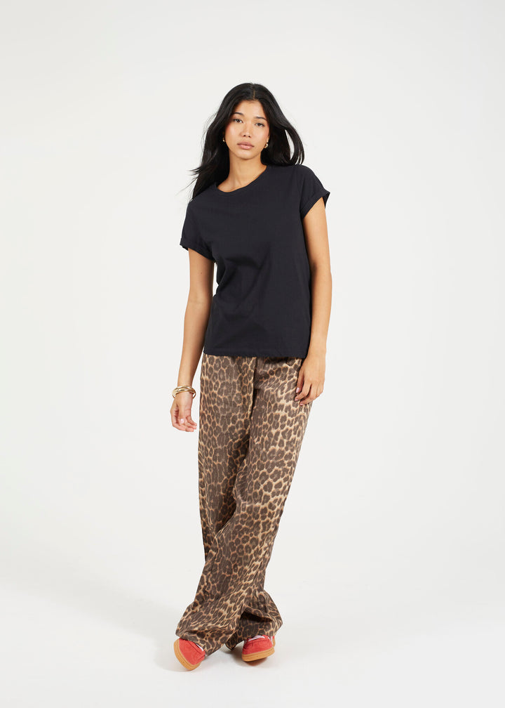 BLACK ROLL UP CUFF DETAIL CREW NECK T-SHIRT