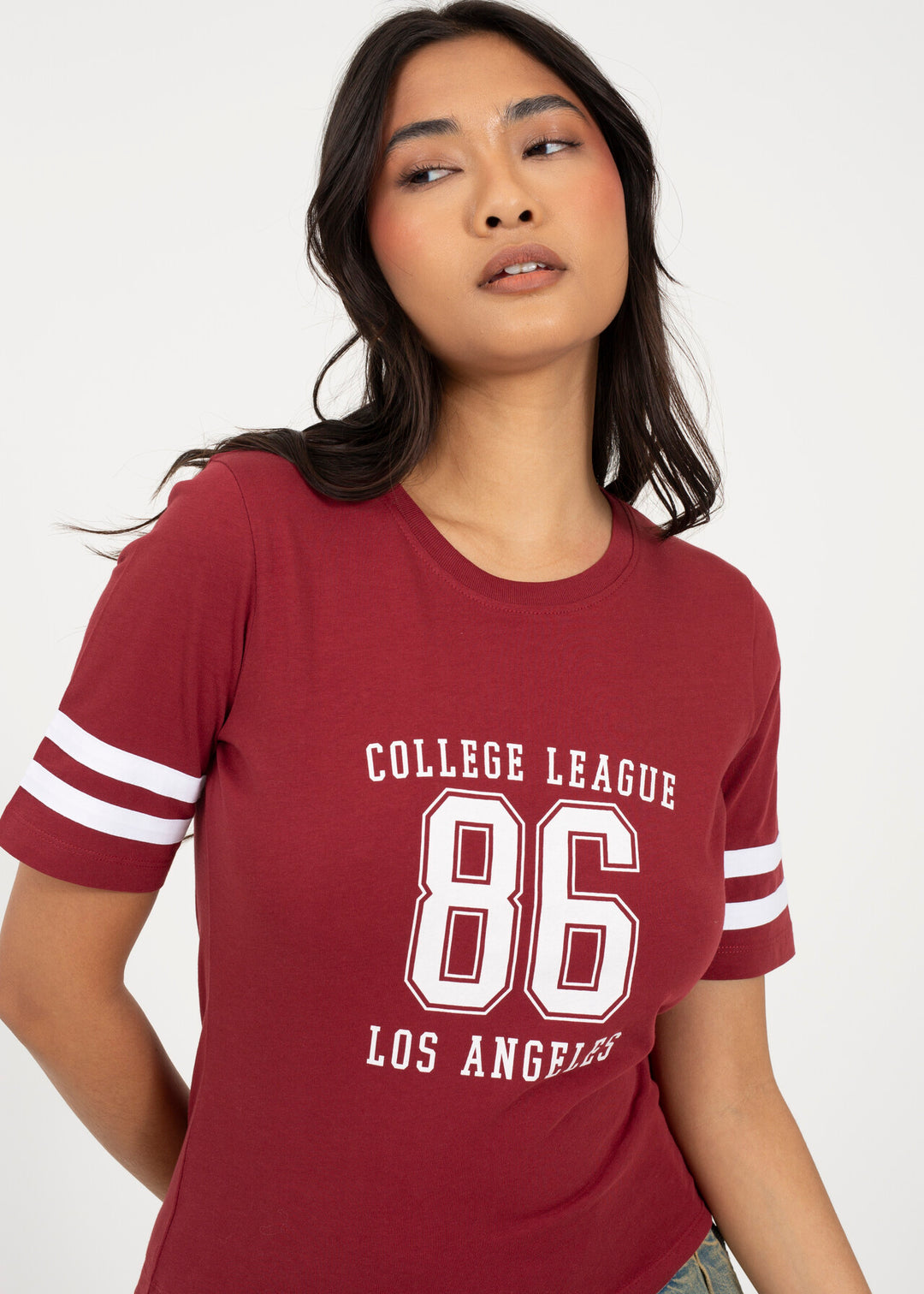 VARSITY PRINTED T-SHIRT, BURGANDY/WHITE