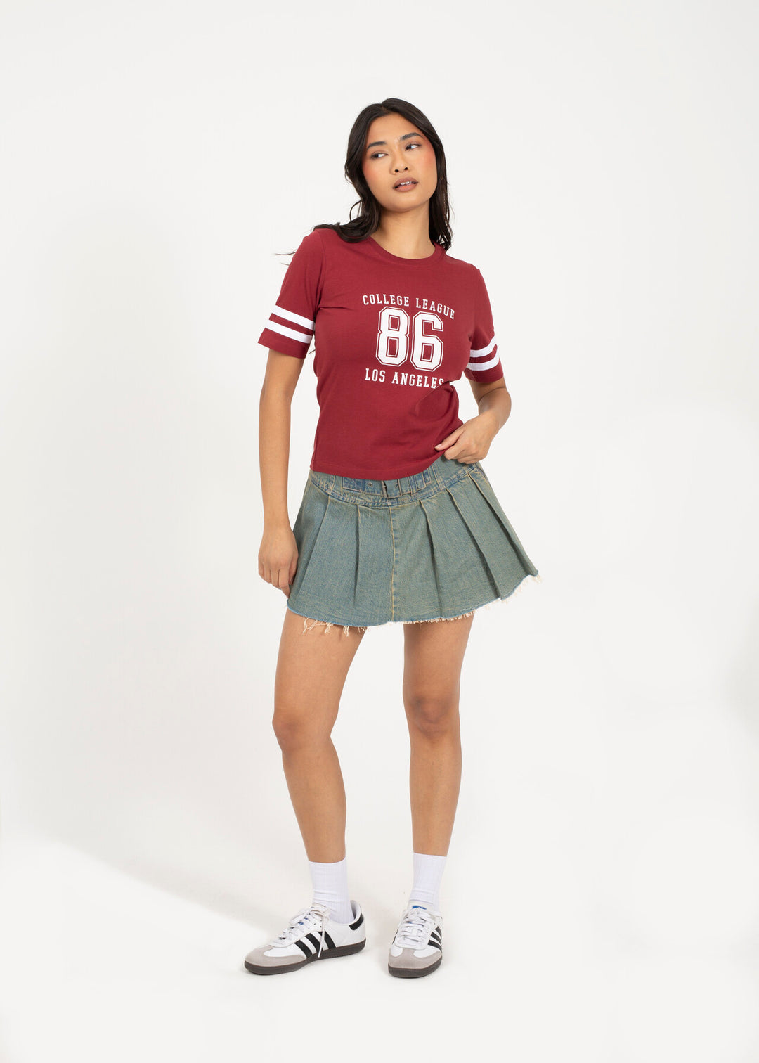 VARSITY PRINTED T-SHIRT, BURGANDY/WHITE