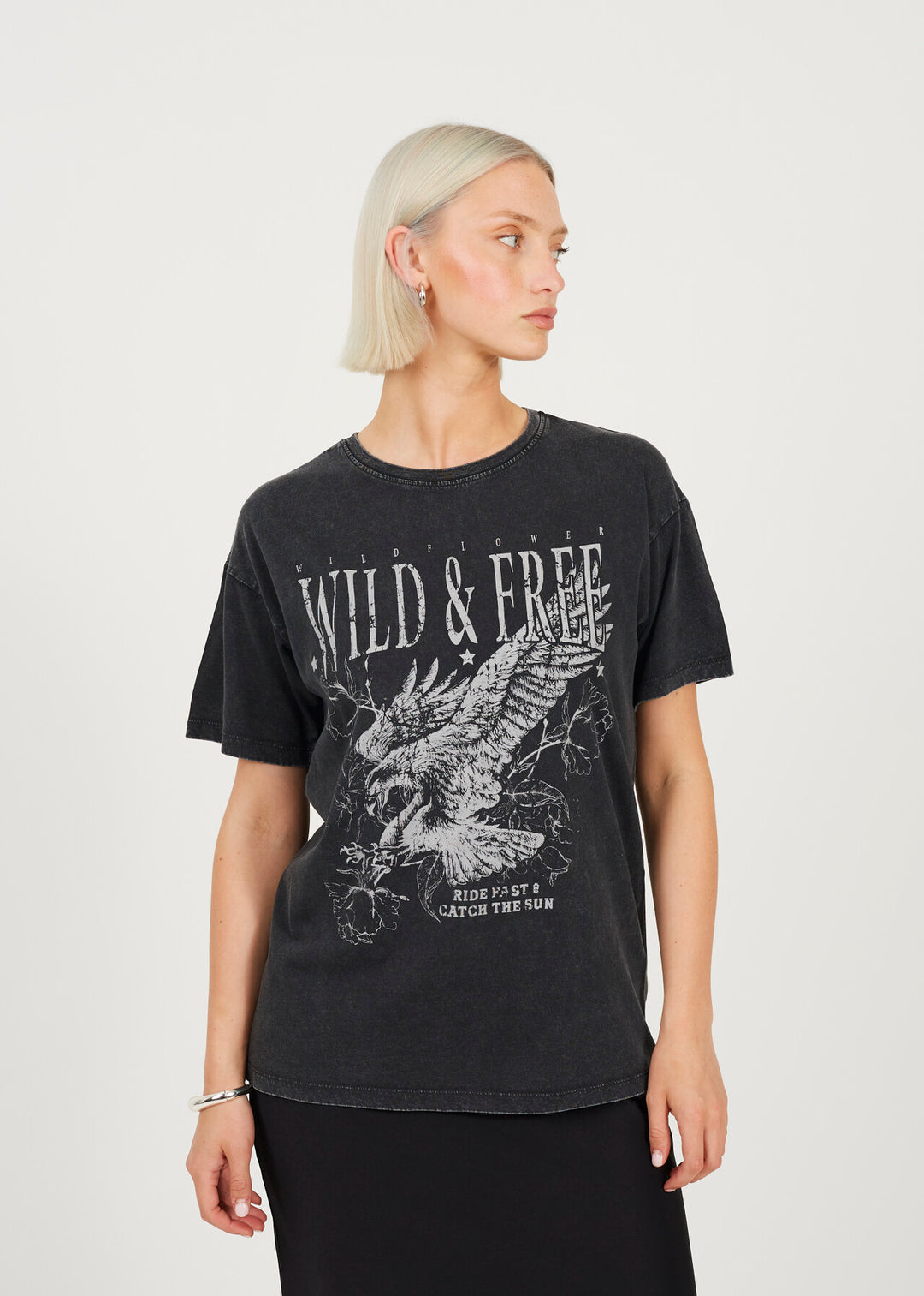 'WILD & FREE' OVERSIZED T-SHIRT, BLACK ACID WASH