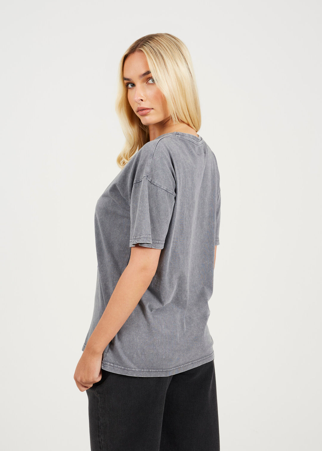 'MICHIGAN' GRAPHIC T-SHIRT, SILVER GREY ACID WASH