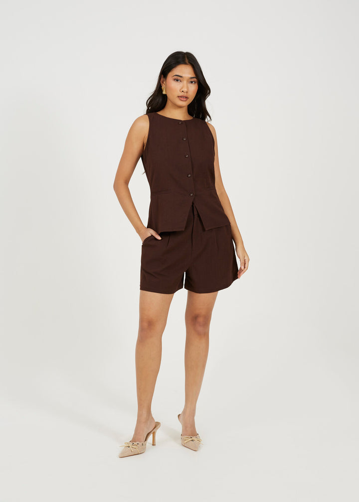 TAILORED BUTTON DOWN WAISTCOAT, CHOCOLATE