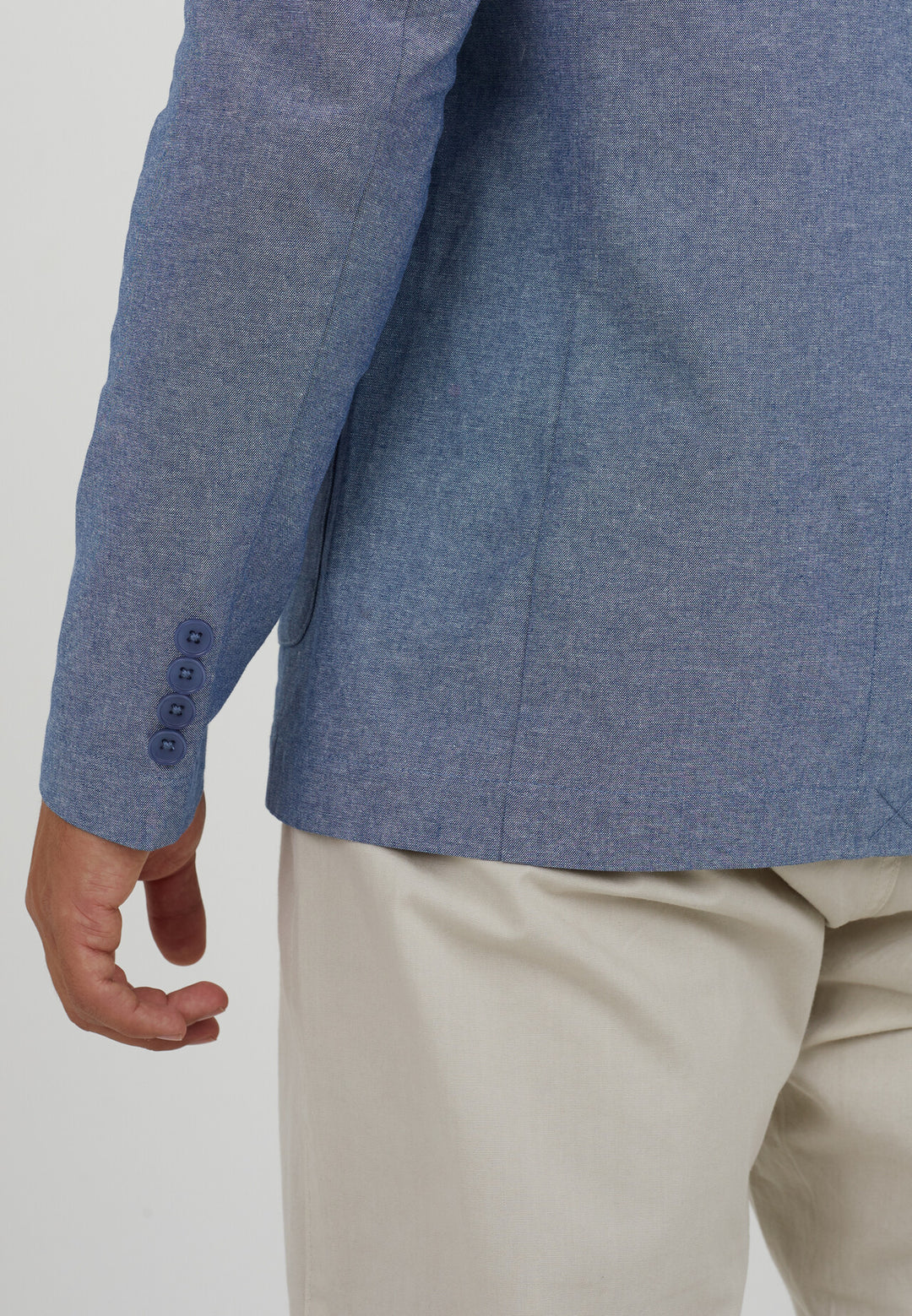 LIGHT BLUE BUTTON THROUGH THREE POCKET CHAMBRAY BLAZER