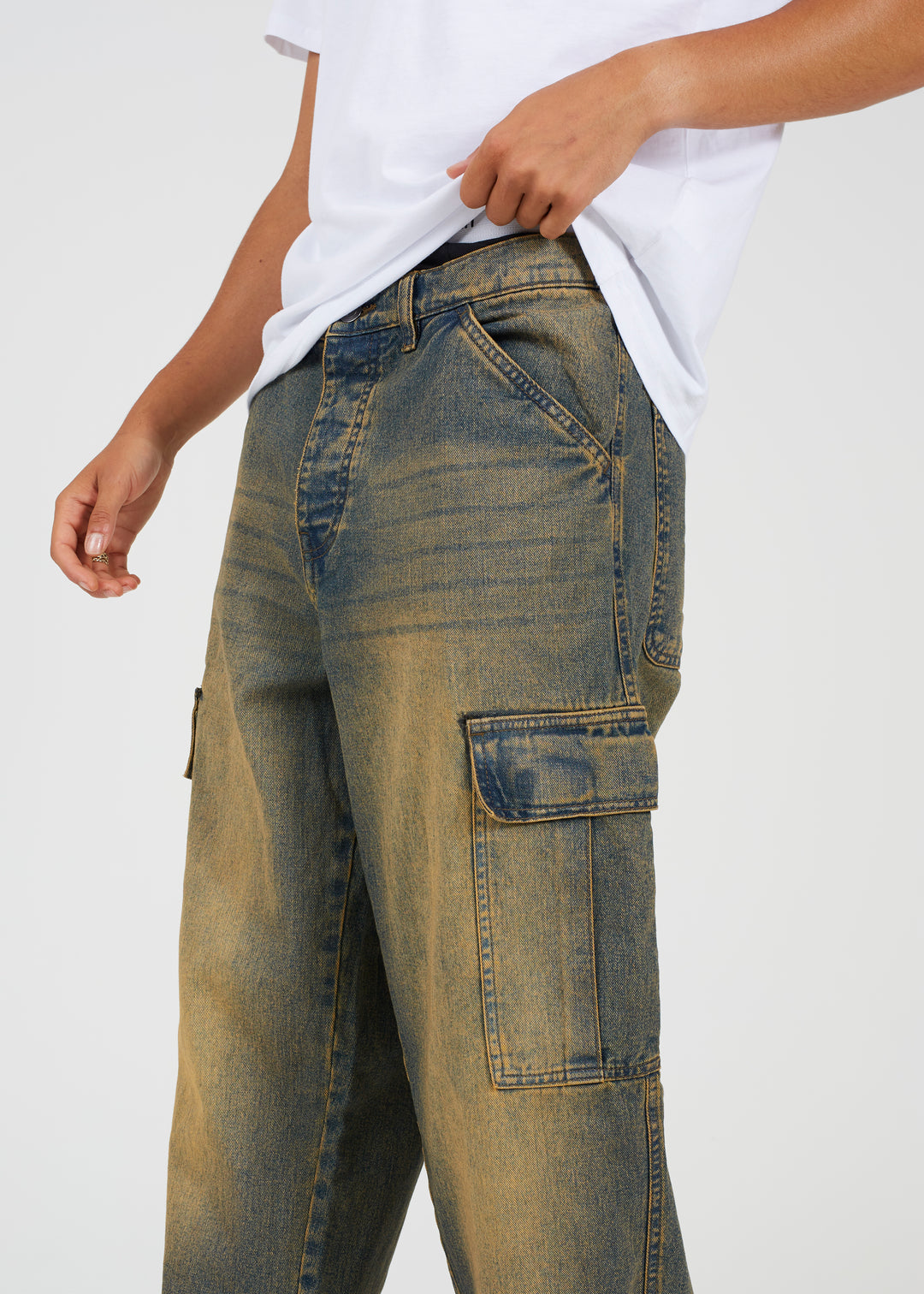 EXTREME WIDE LEG CARGO JEAN, VINTAGE RUST WASH