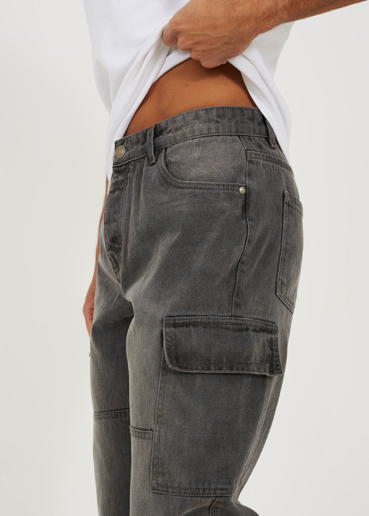 CARGO STYLE JEAN, GREY WASH