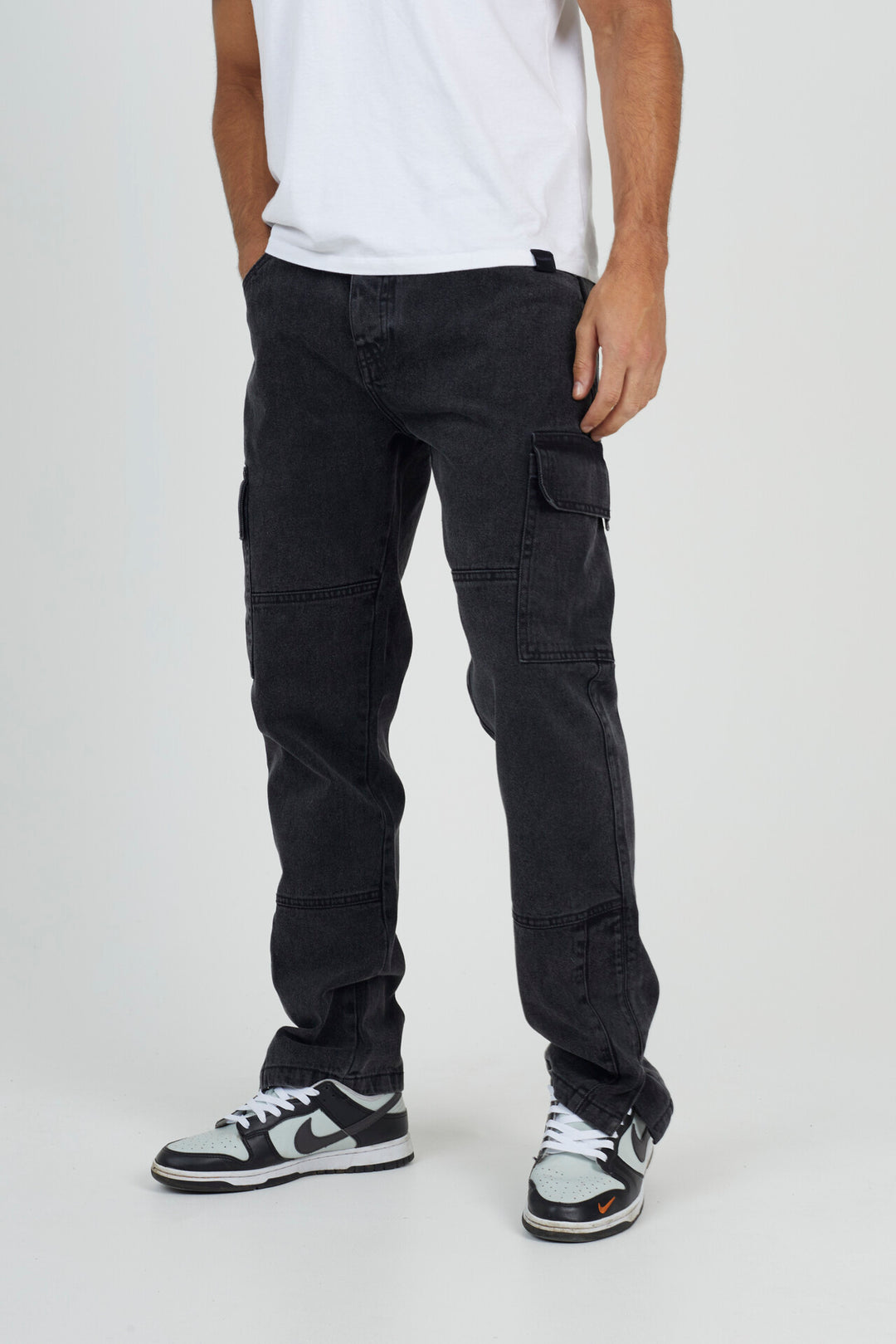 CARGO STYLE JEAN, CHARCOAL WASH