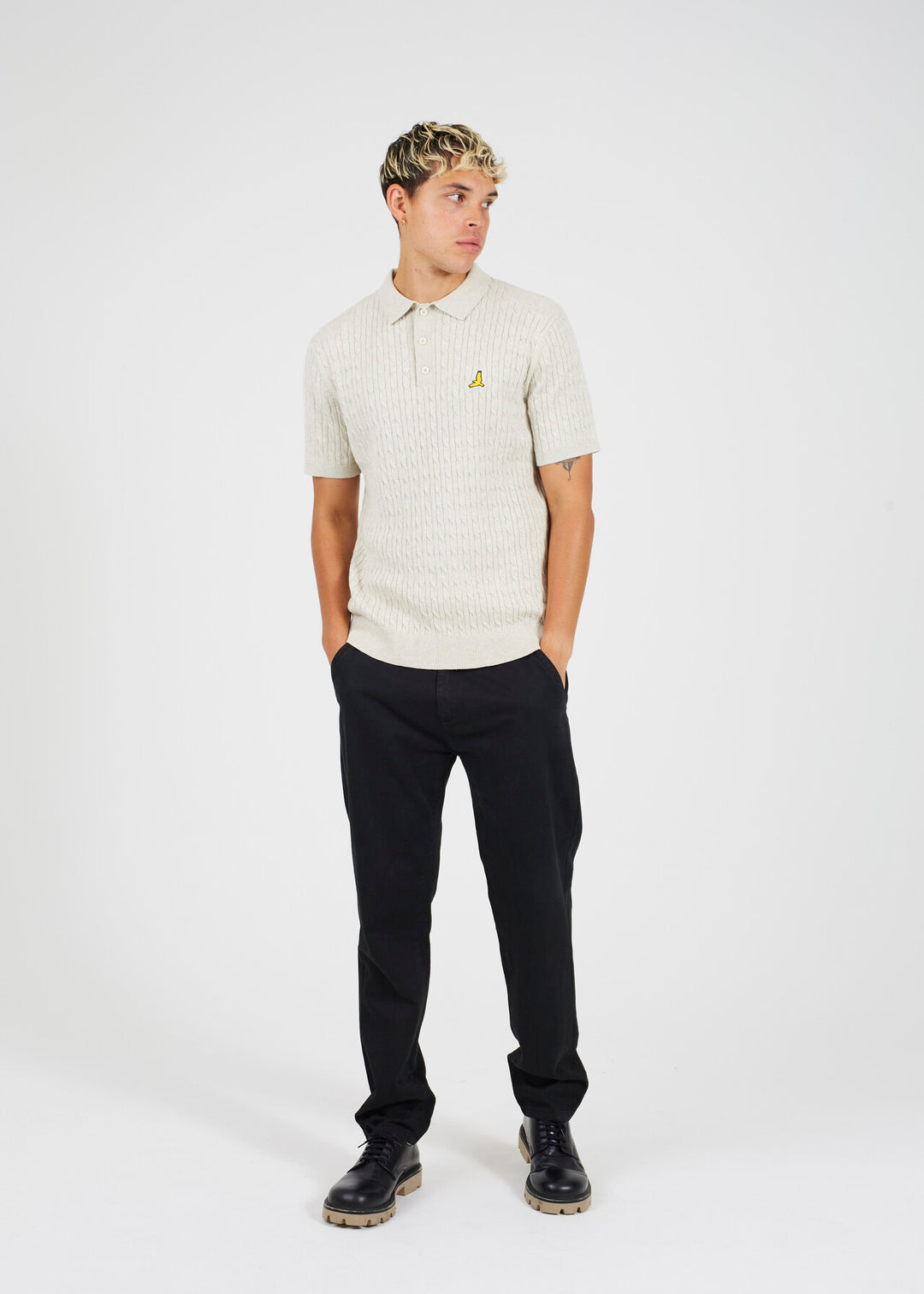 BRANDED KNITTED SHORT SLEEVE POLO SHIRT