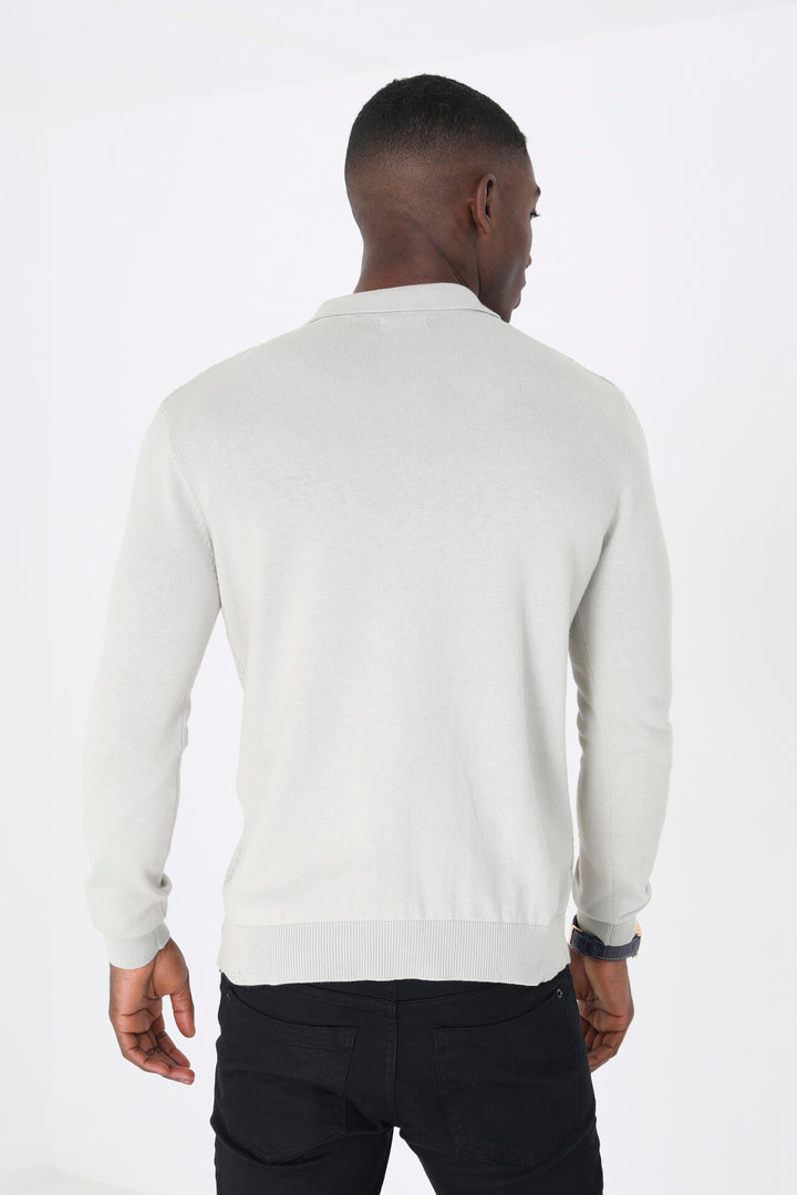 TEXTURED FRONT PANEL JUMPER WITH BUTTON COLLAR