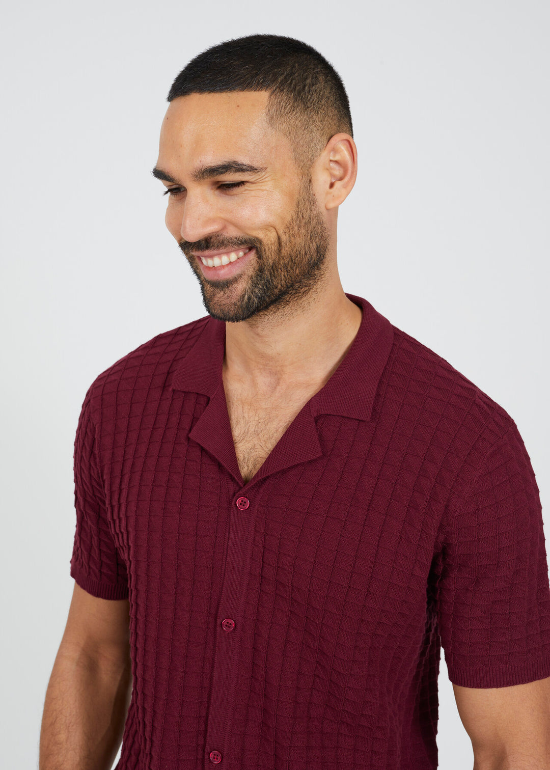 BUTTON DOWN REVERE COLLAR KNITWEAR, BURGANDY