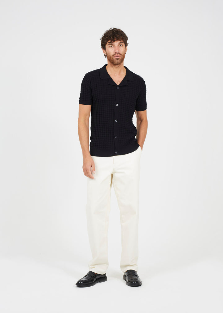 BUTTON DOWN REVERE COLLAR KNITWEAR, BLACK