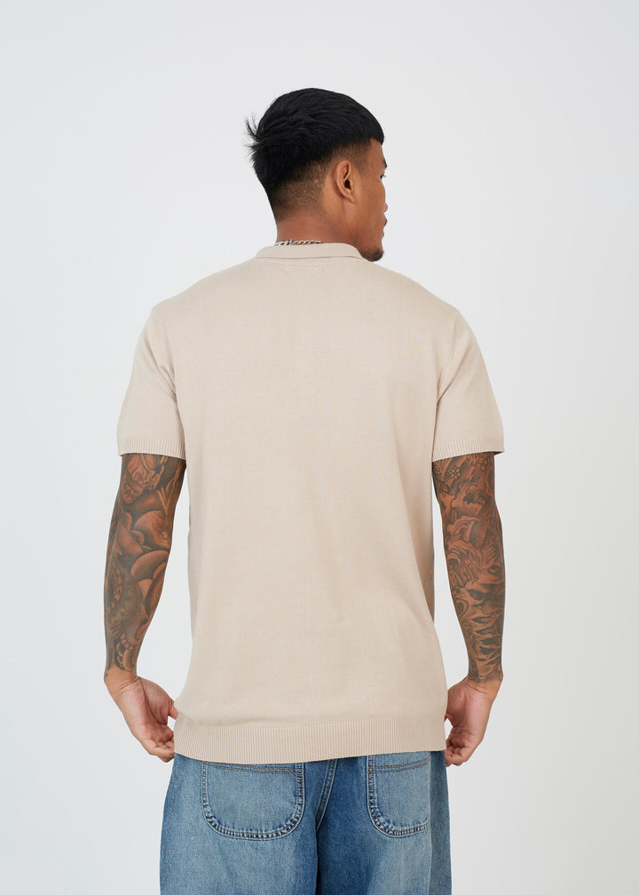 TEXTURED SHORT SLEEVE COLLARED POLO SHIRT