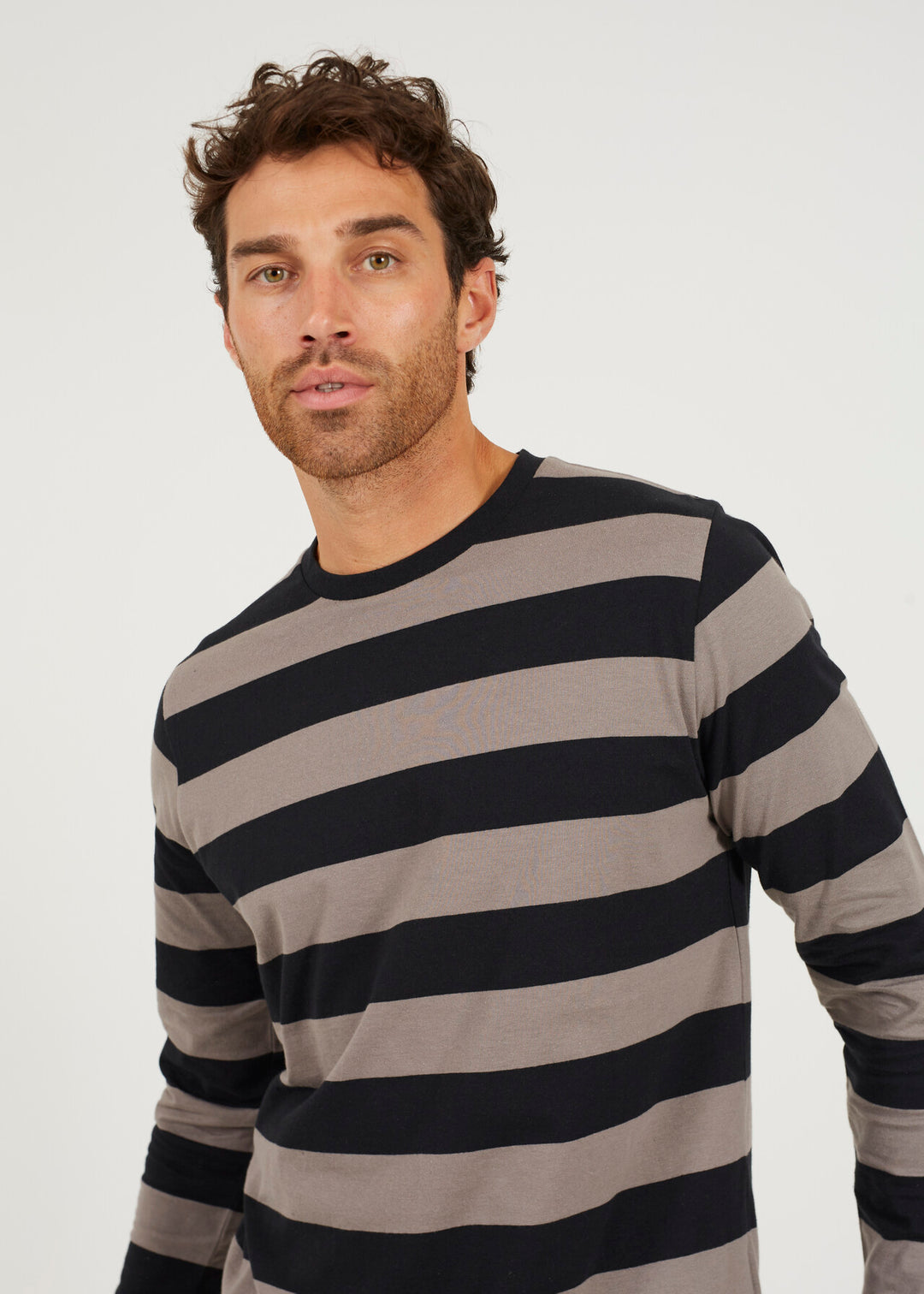 WIDE STRIPED LONG SLEEVED JERSEY TOP