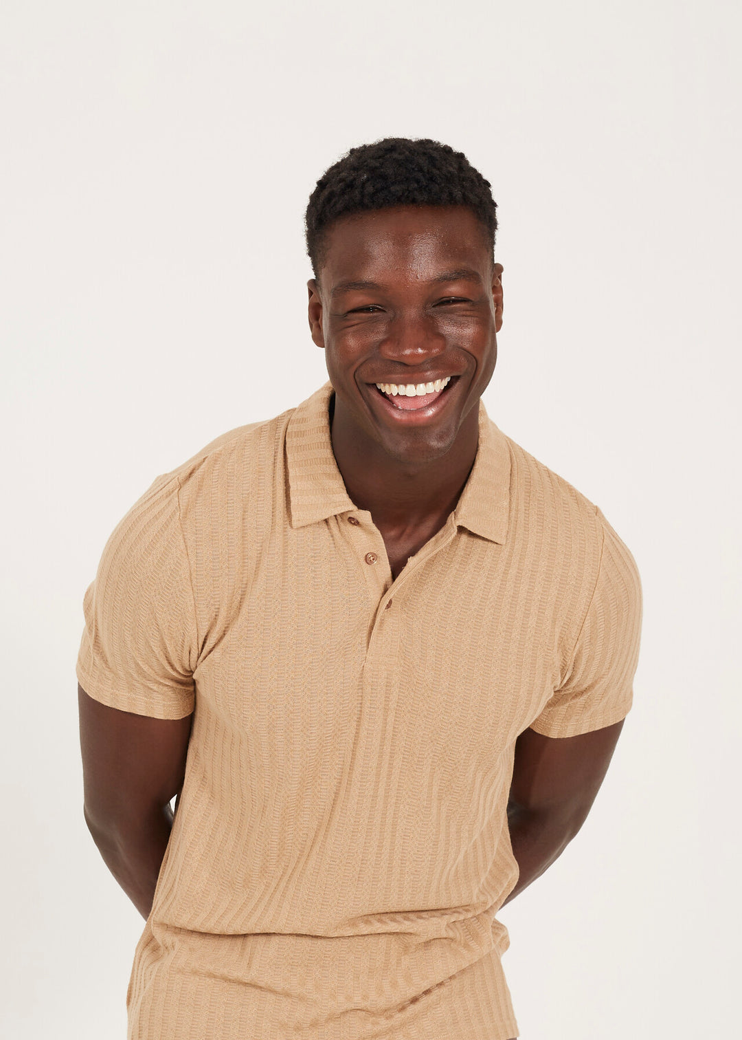 LIGHTWEIGHT COLLARED POLO SHIRT