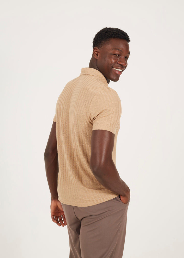 LIGHTWEIGHT COLLARED POLO SHIRT