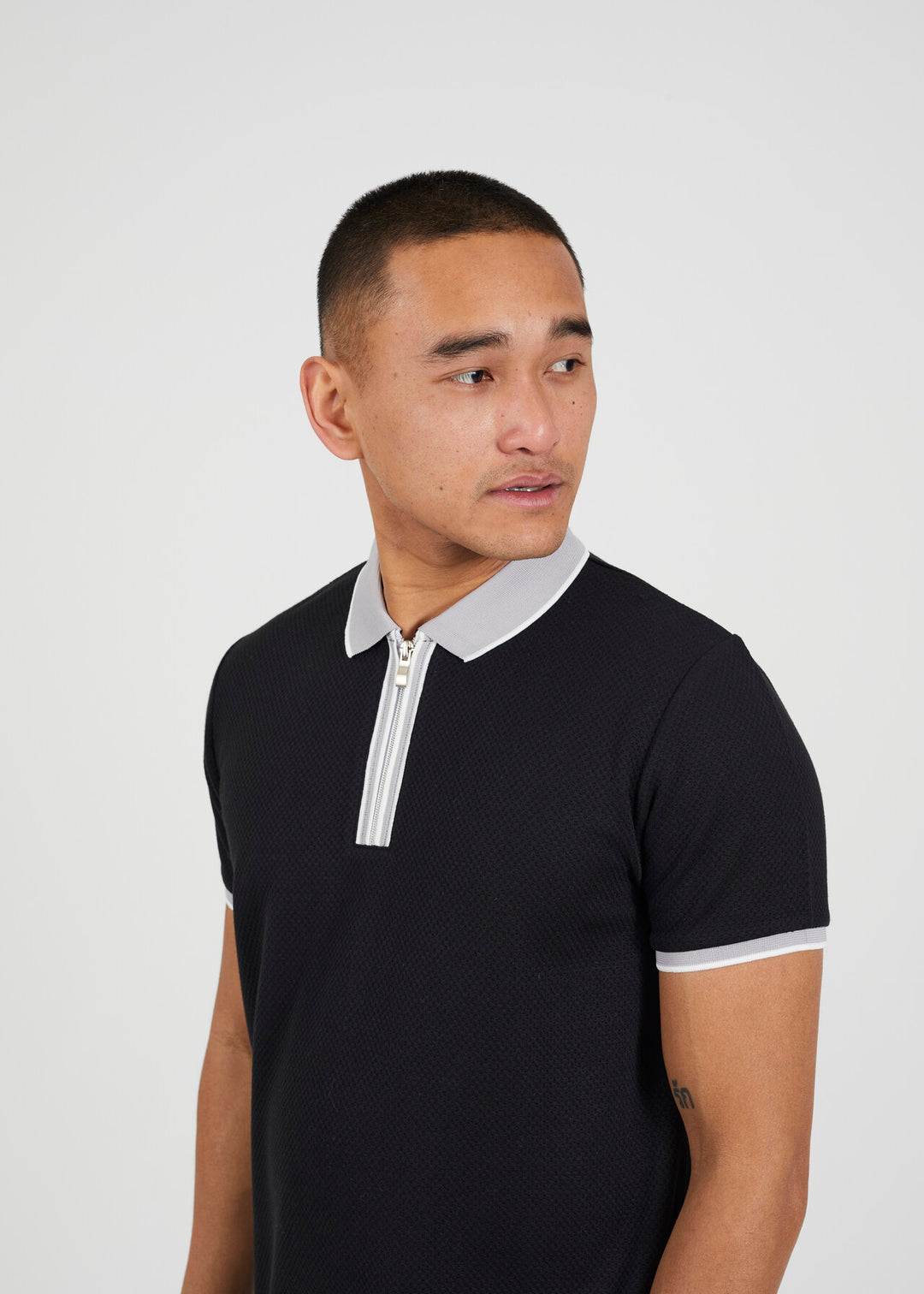CONTRAST ZIP POLO SHIRT