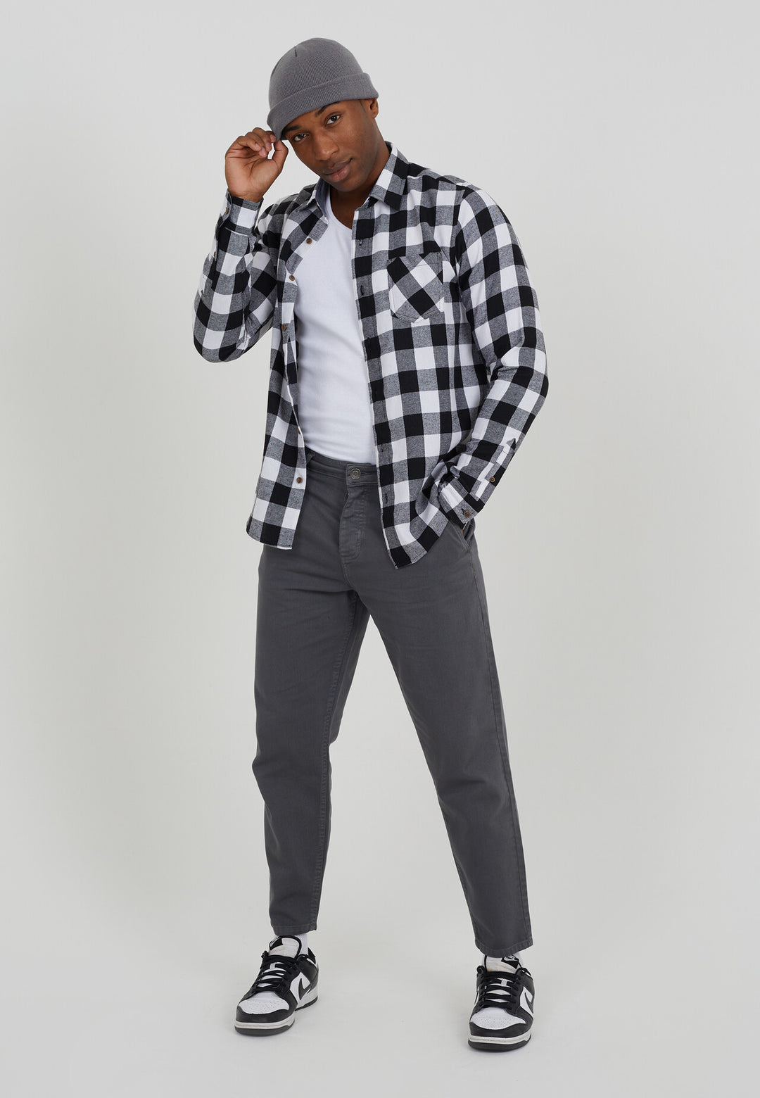 BLACK AND WHITE CHECK FLANNEL SHIRT