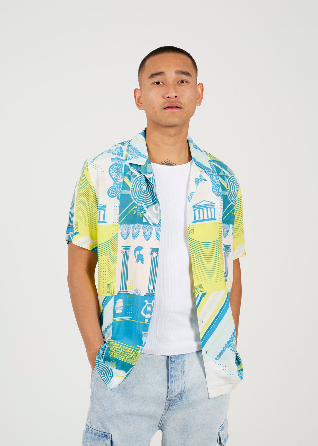 GRAPHIC COLLARED SHIRT