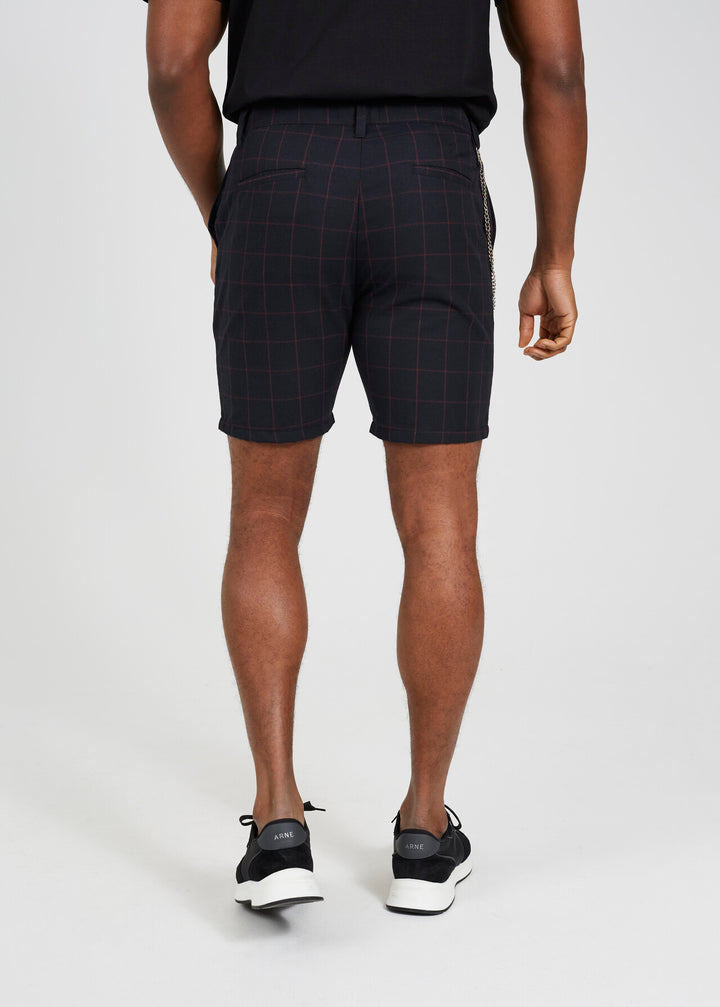 BLACK CHECKED METAL CHAIN DETAIL SHORTS